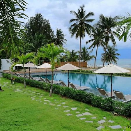 Tungtong Beach Villas Thap Sakae المظهر الخارجي الصورة