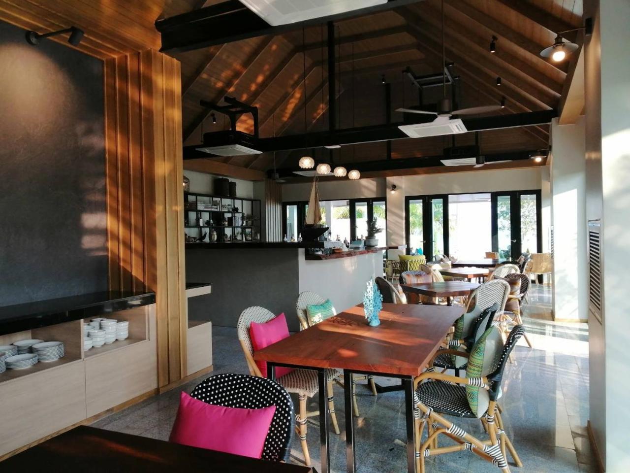 Tungtong Beach Villas Thap Sakae المظهر الخارجي الصورة