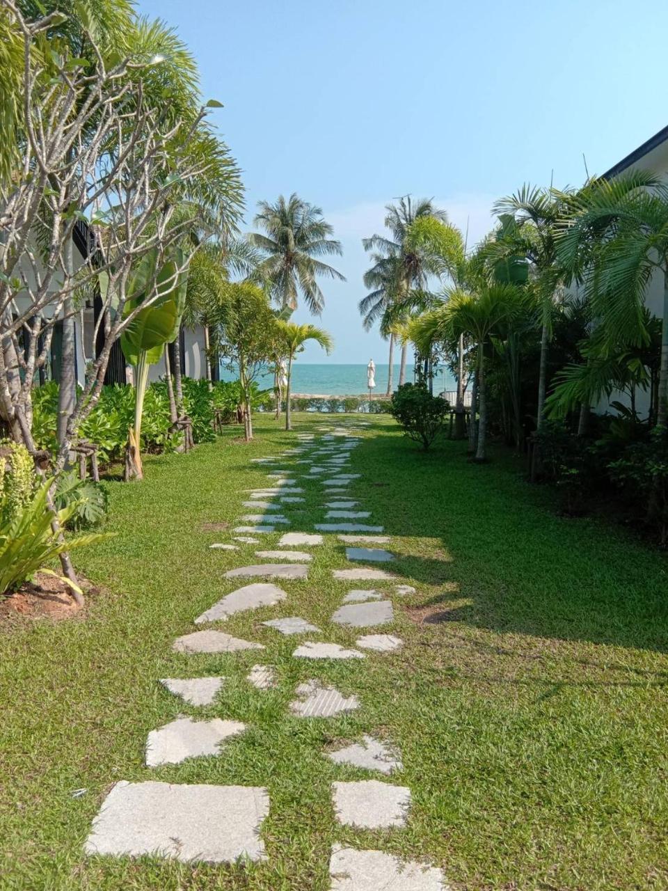 Tungtong Beach Villas Thap Sakae المظهر الخارجي الصورة